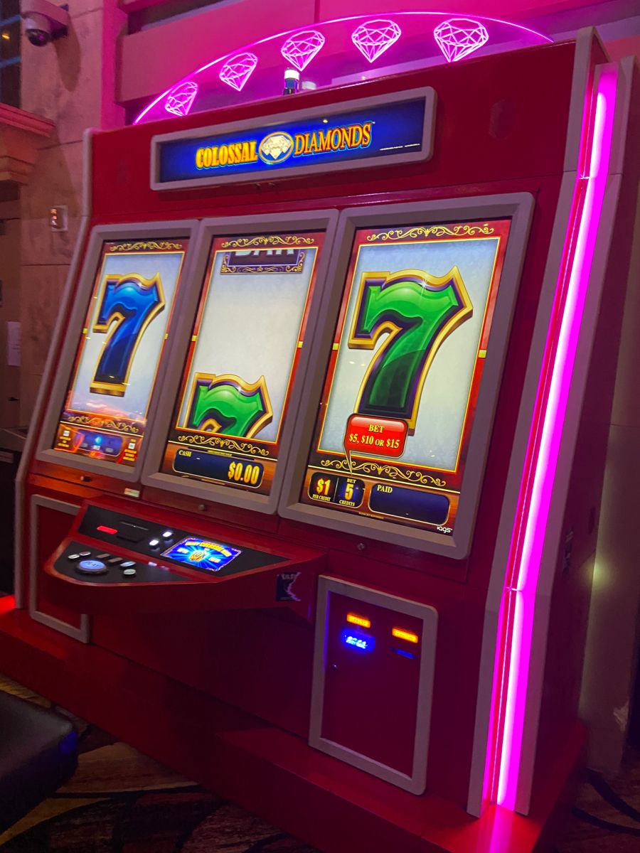  کیسینو میں سلاٹ کھیلنا شروع کریں۔